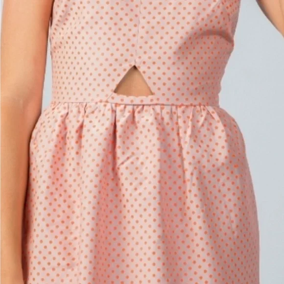 Very flattering great quality such nice material 👗PP is 18 1/2 - Picture 4 of 6